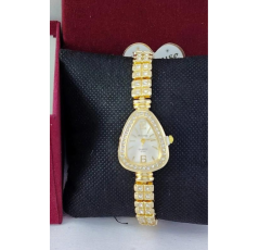 Montre doré en starss en  acier inoxydable 