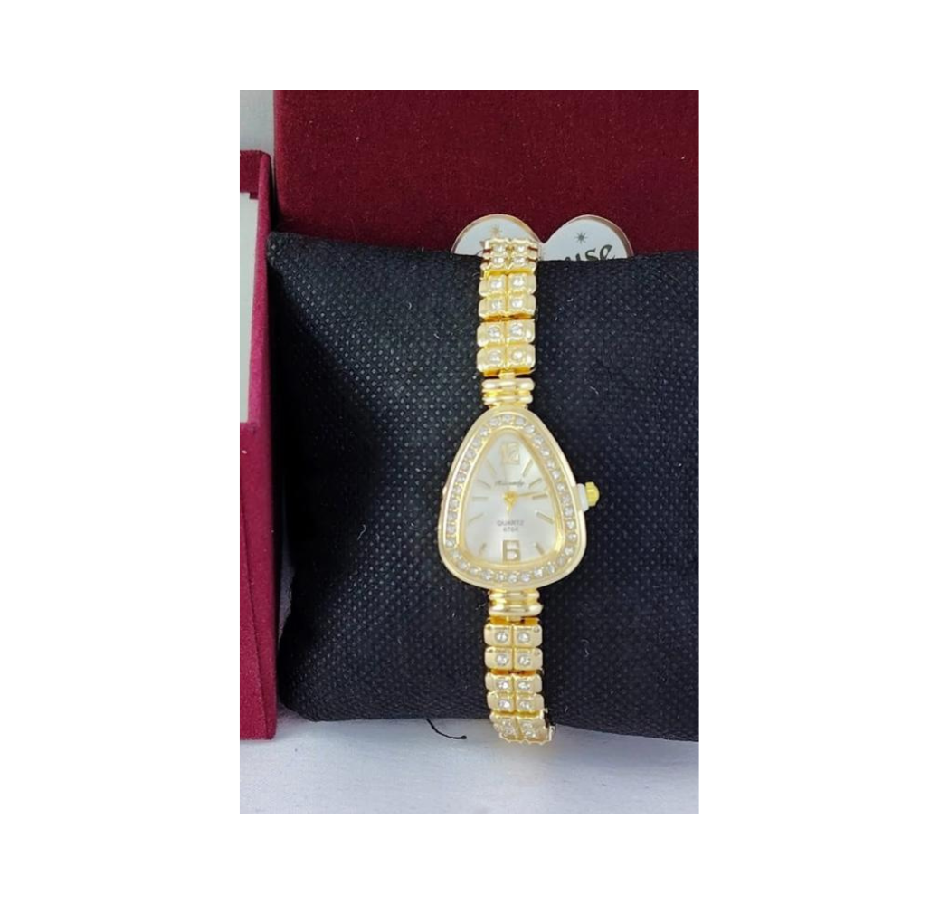 Montre doré en starss en  acier inoxydable 