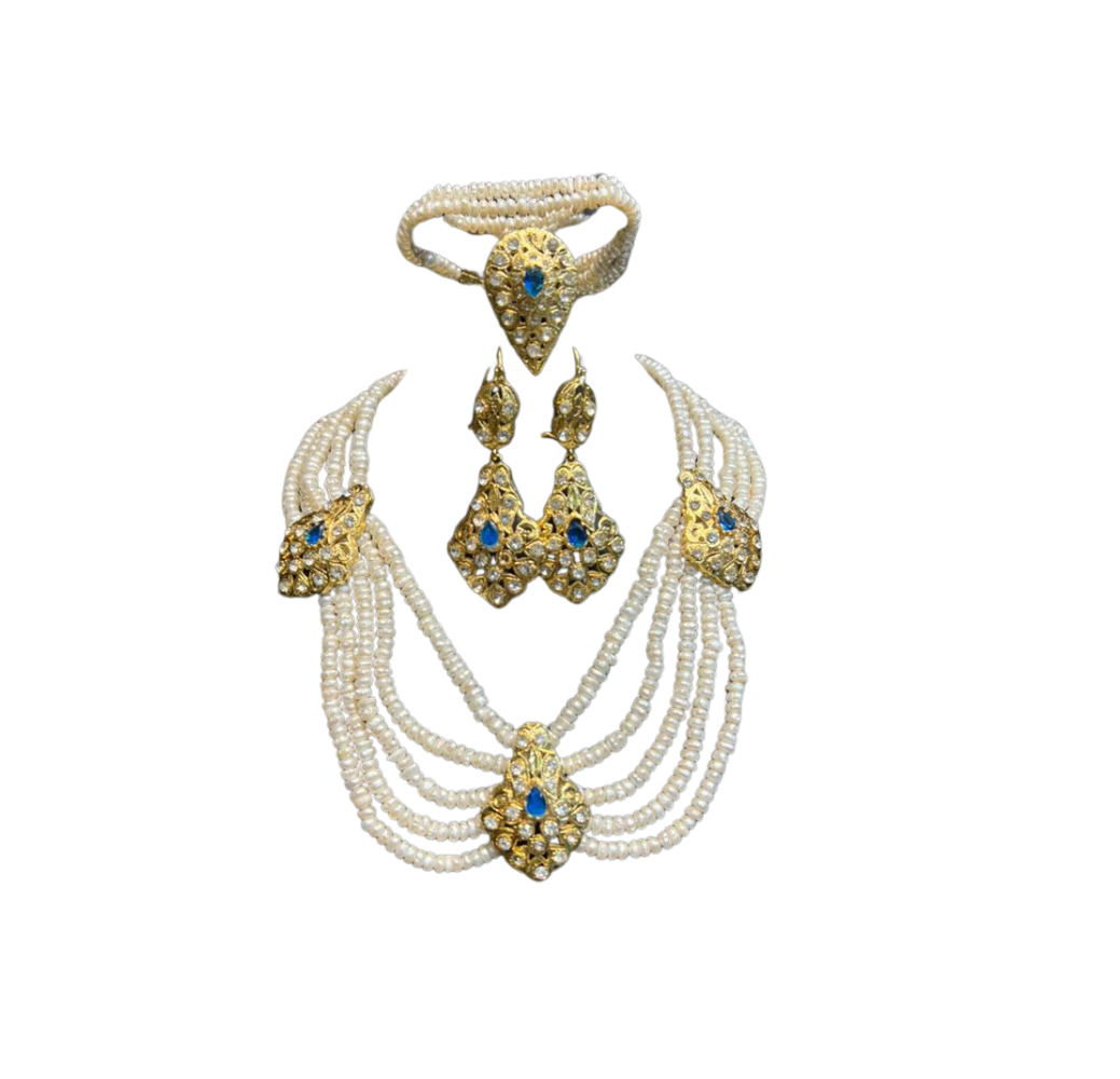 Ensemble en perles authentiques avec motif plaqué or