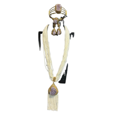 Ensemble en perles indiennes authentiques avec pierre améthyste