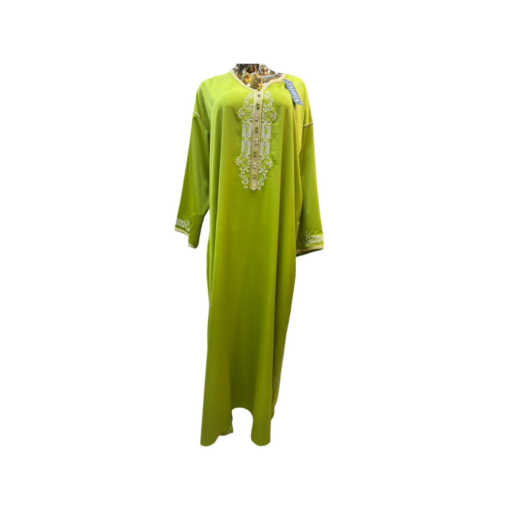 Robe d'hôtesse vert pistache style arabesque avec broderie