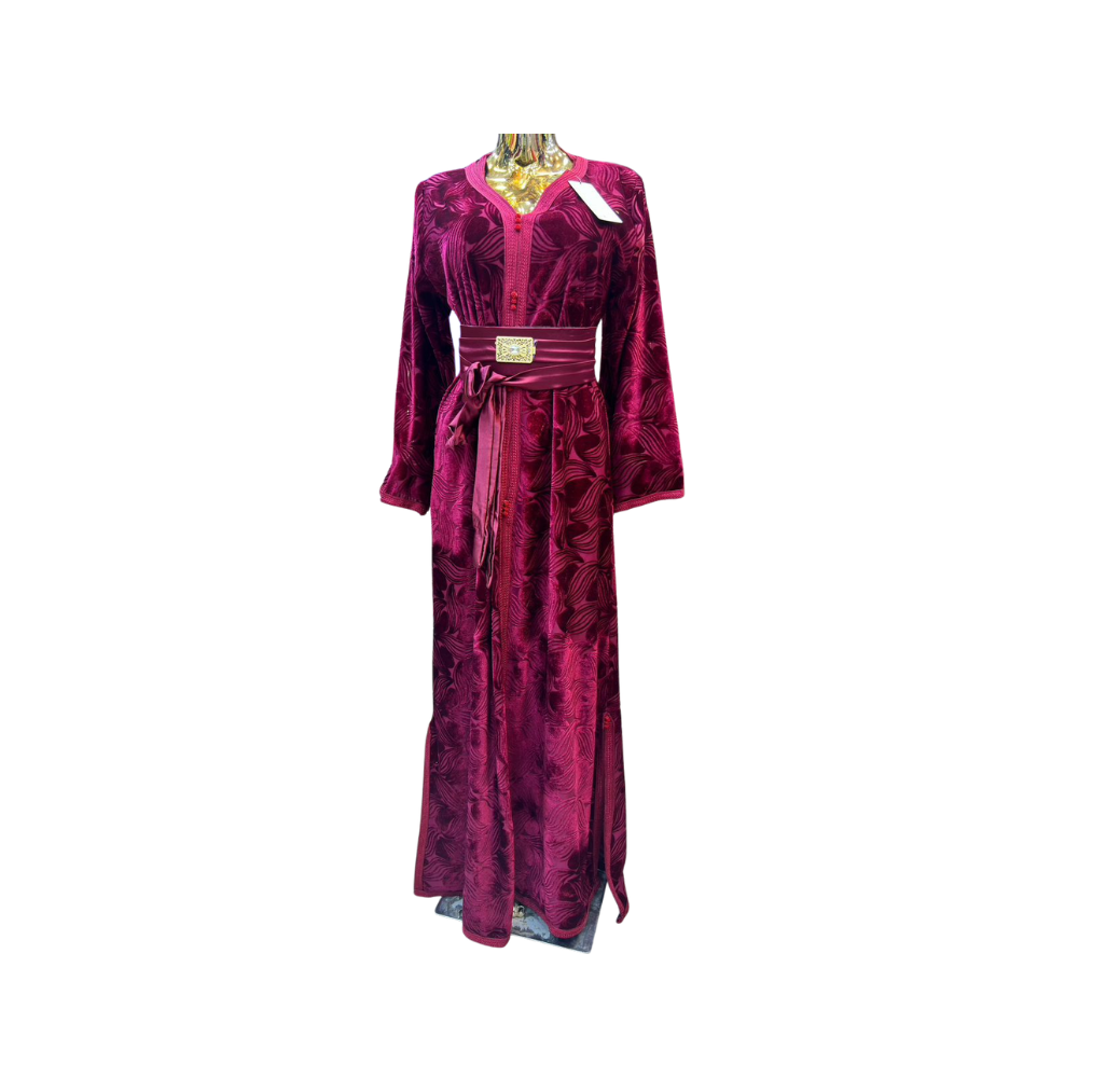 Robe d'hôtesse royale style caftan rouge bordeaux