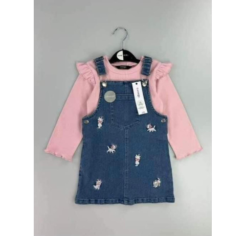 Robe en jean avec haut rose