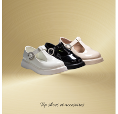 Chaussures pour petites filles