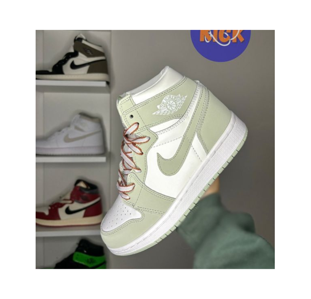 Jordan one high retro og seafoam Jordan one high retro og seafoam