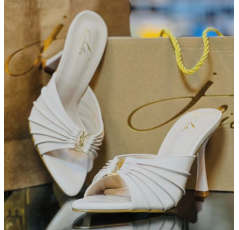 Escarpin YSL blanc