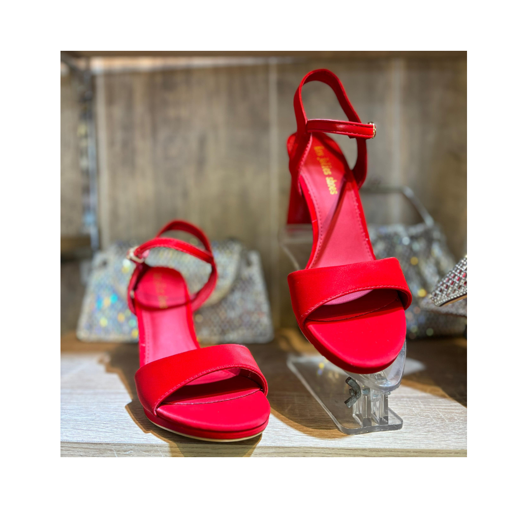 Sandales à talons rouge vif Sandales à talons rouge vif