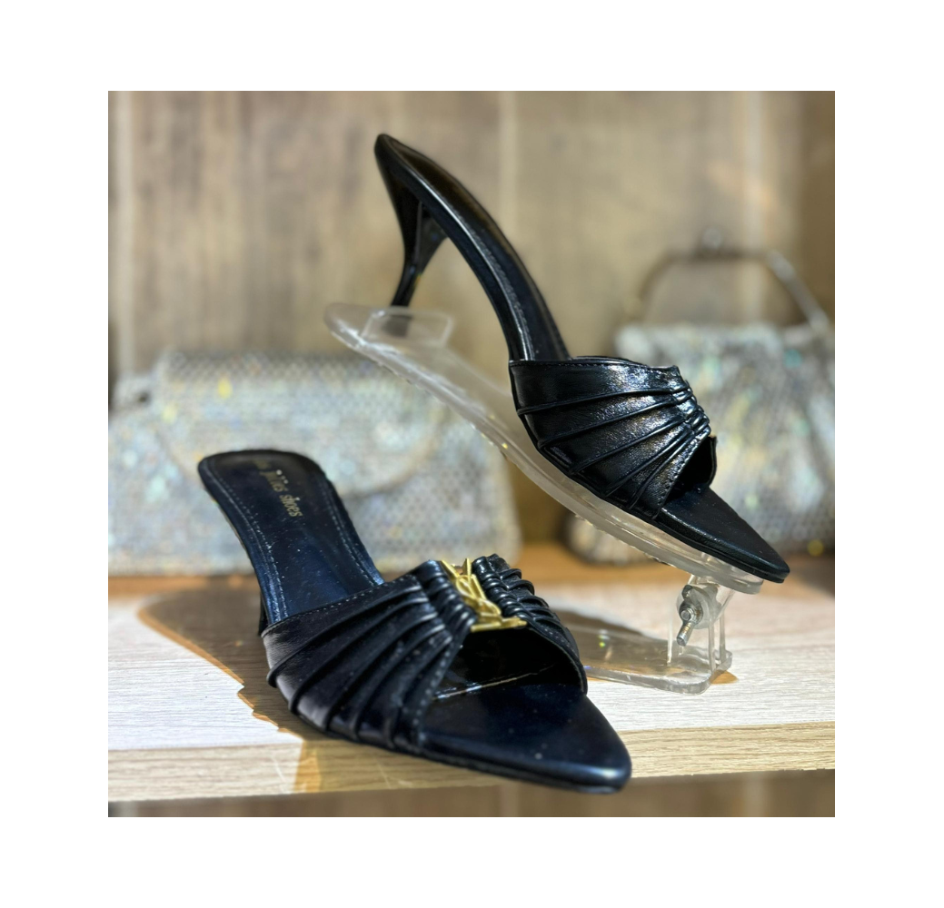 Mules élégantes – Yves saint laurent Mules élégantes – Yves saint laurent