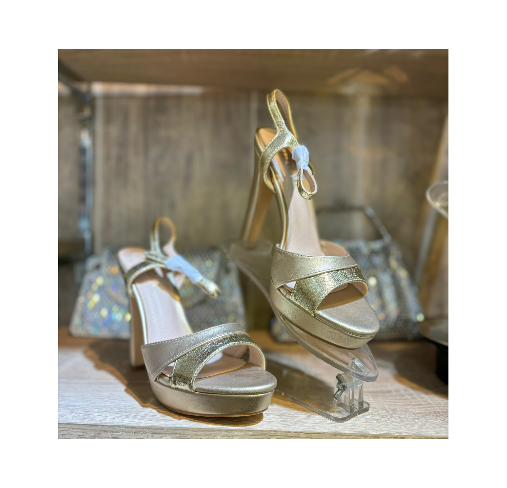 Sandales à talons plateforme doré Sandales à talons plateforme doré