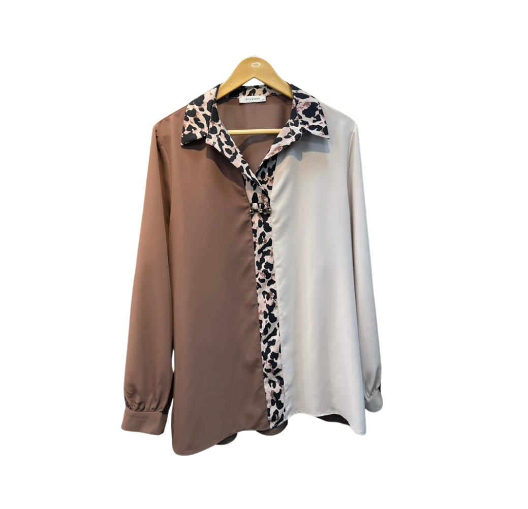 Chemise femme beige et marron à motifs léopard