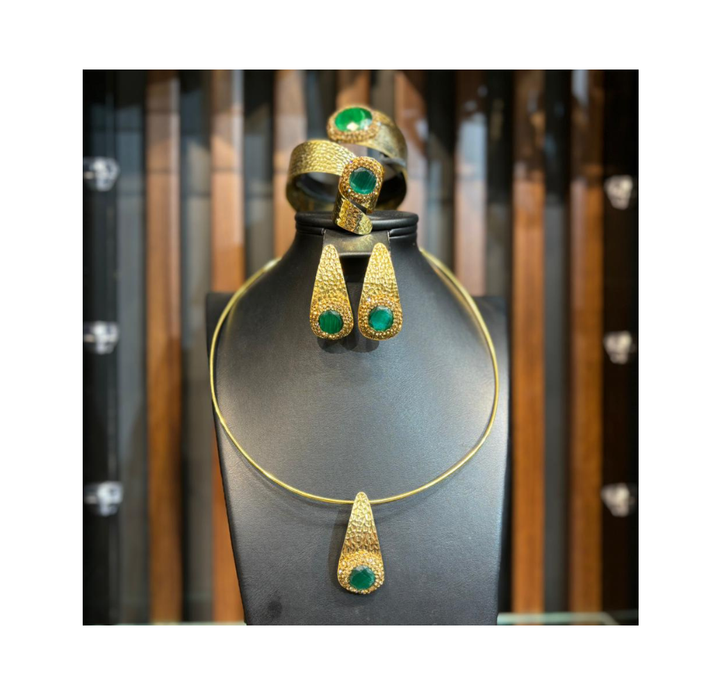 Parure en agate rincé avec de l’or