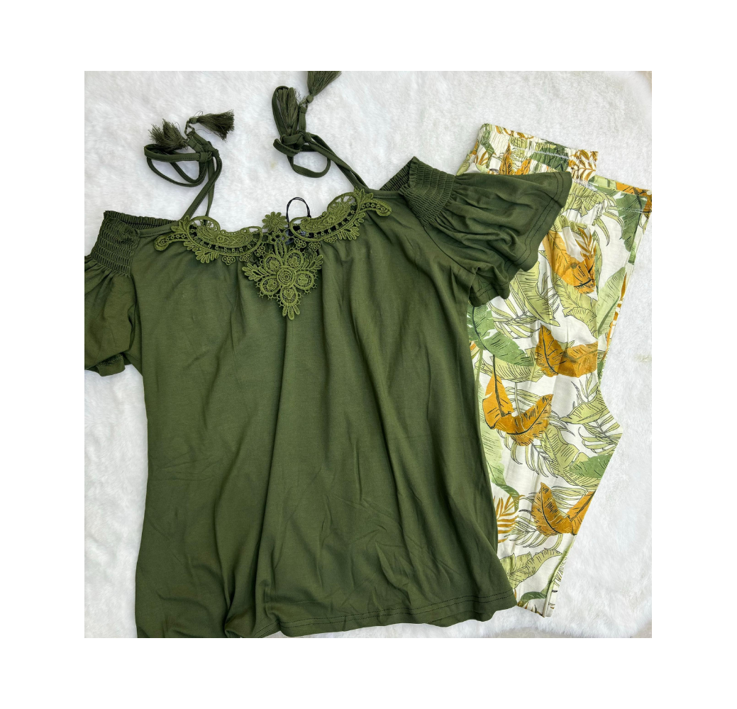 Pyjama haut vert militaire a bretelle et pantalon Pyjama haut vert militaire a bretelle et pantalon