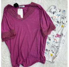 Pyjama haut rose et pantalon imprimé