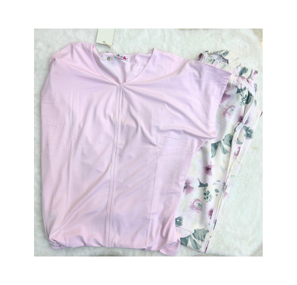 Pyjama haut rose et pantalon imprimé Pyjama haut rose et pantalon imprimé