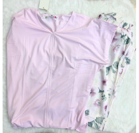 Pyjama haut rose et pantalon imprimé