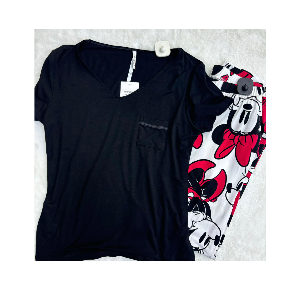 Pyjama haut noir pantalon minnie mouse Pyjama haut noir pantalon minnie mouse