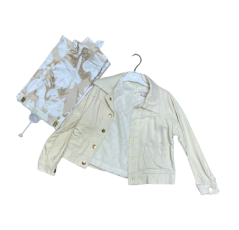 Ensemble complet : veste, haut et pantalon