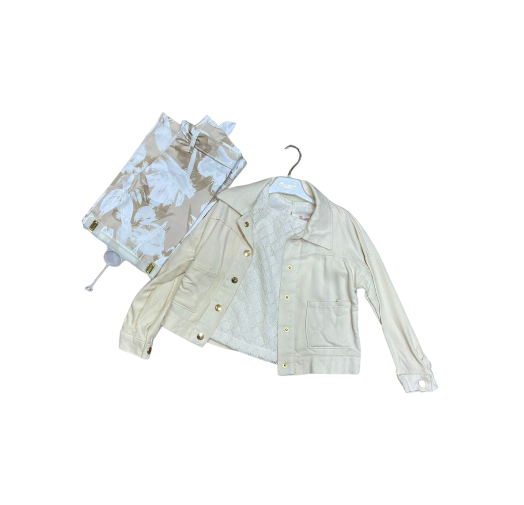 Ensemble complet : veste, haut et pantalon