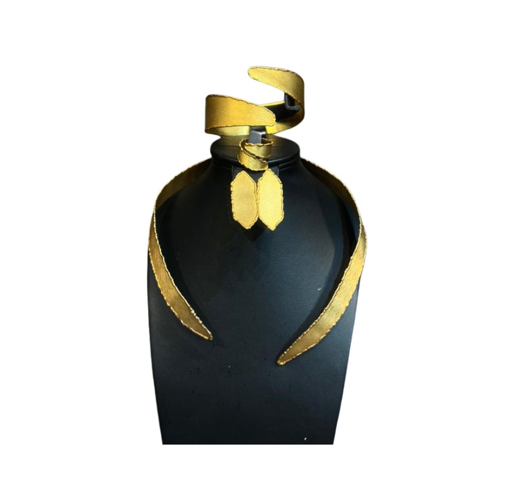 Parure moderne fabriquée en cuivre et plaquée or