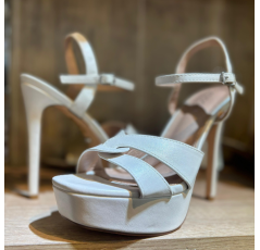 Sandales à plateforme blanche – Les Jolies Shoes