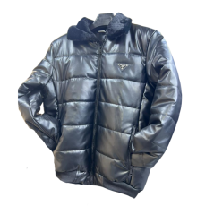 Veste en cuir avec col en fourrure luxueux